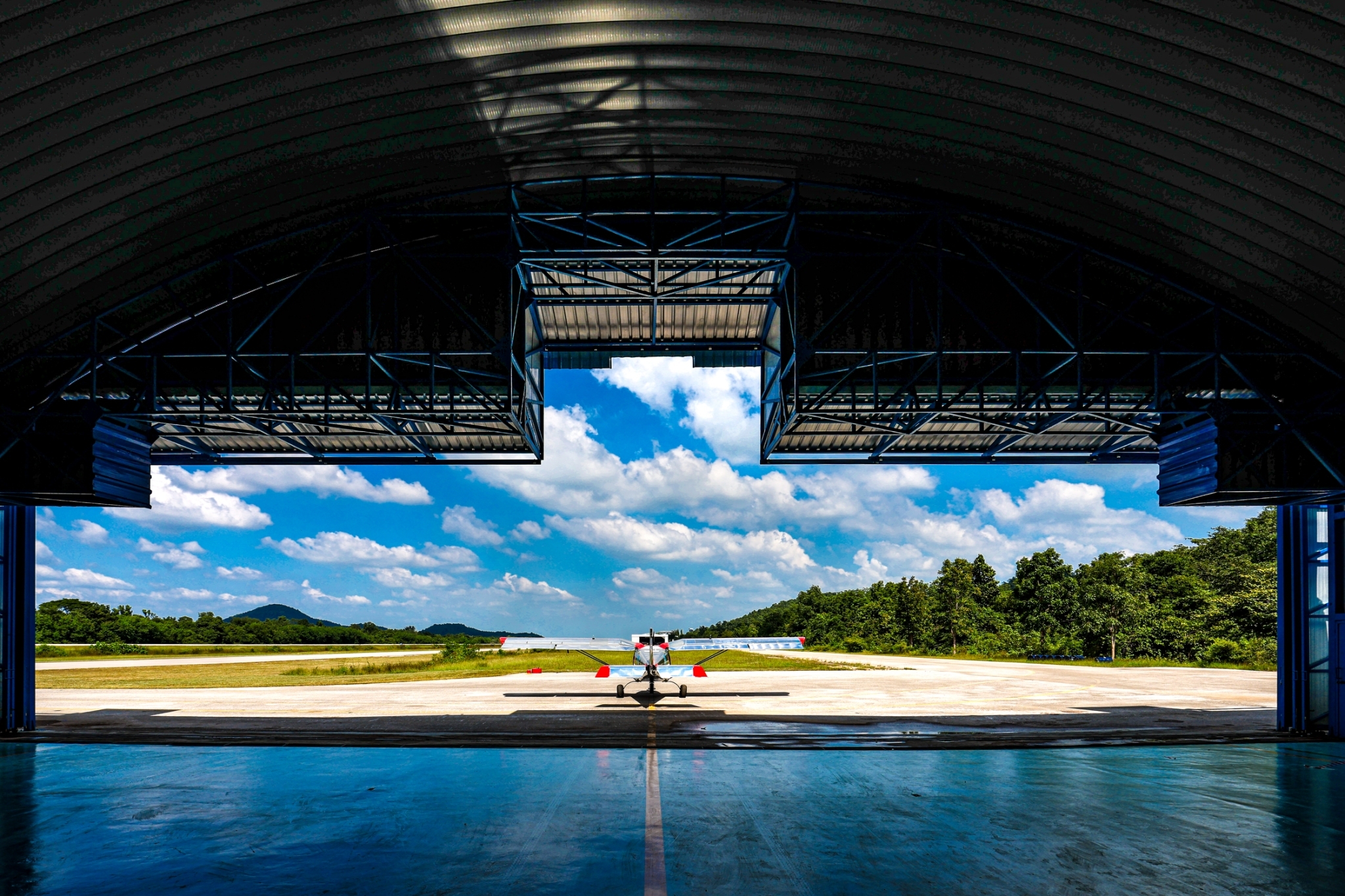 Aircraft maintenance facility